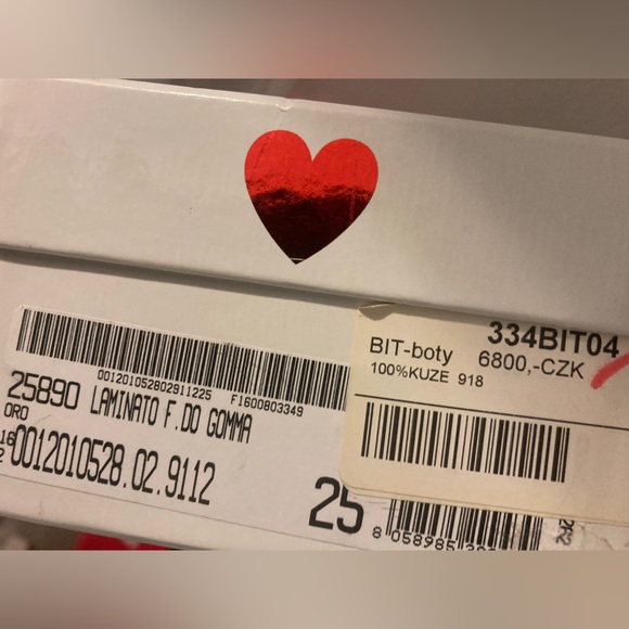 Moschino - Picture 12 of 12